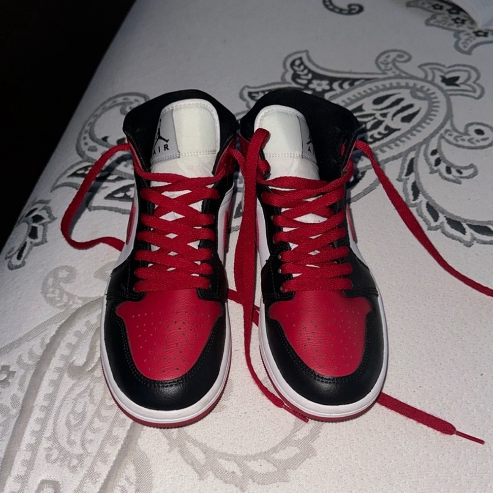Air Jordan 1